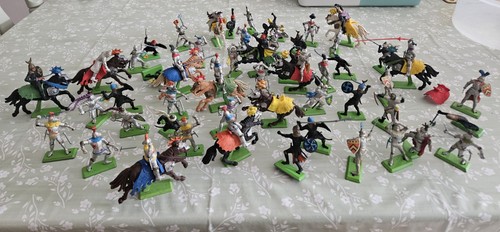 Britains deetail knights - britains, 35