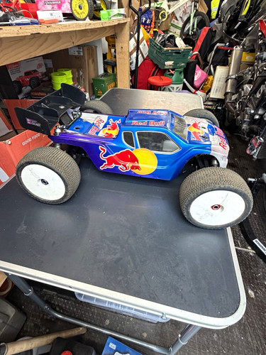 Mugen truggy roller - ,