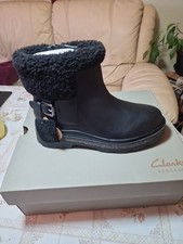Clarks Artisan