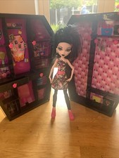 Monster High Draculaura Draculocker Doll And Locker Only Missing Chair &1 Shoe
