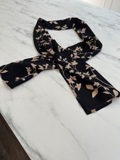 Viyella classic vintage ladies scarf in black with elegant floral pattern