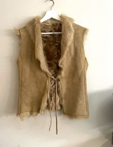 Beige sheepskin fur - sheepskin, lined
