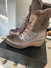 Ecco Women's Winter Suede
