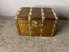 Lovely vintage wooden tallent - lovely,