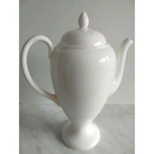 Elegant White Wedgwood tea/coffee pot tall vintage vgc
