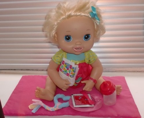 Hasbro baby alive 2010 - hasbro,