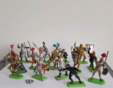 Job Lot Britains Deetail Knights Saracens Figures 