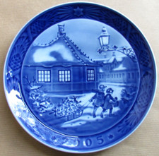 ROYAL COPENHAGEN 7" CHRISTMAS PLATE 2005 HANS CHRISTIAN ANDERSEN HOUSE (11816)