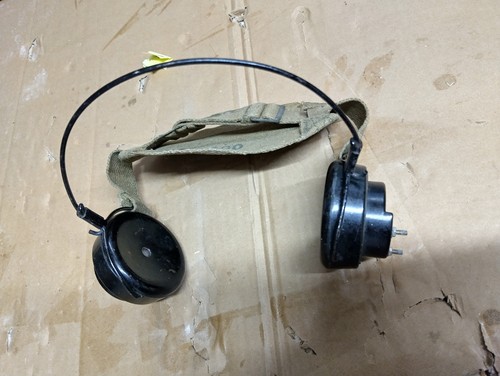 Headphones vintage ww2 - headphones,, vintage,