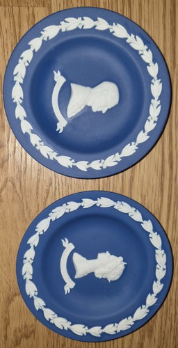 Wedgwood sweet dish round - x, 2