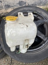 Subaru Impreza Bugeye Wrx  01-02 Wipers Tank 