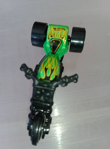 Hot wheels black and - wheels, green