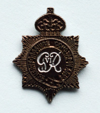 HERTFORDSHIRE CONSTABULARY George VI Pin Badge  - King's Crown Black Badge