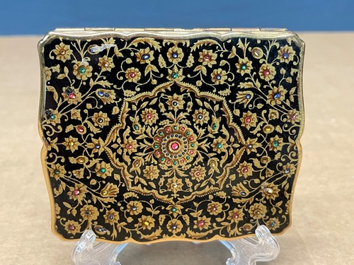 Vintage rare black and gold - rare,