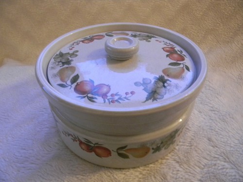 Wedgwood quince 7 - ', covered