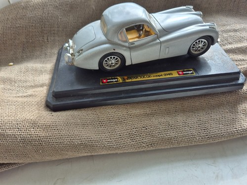Jaguar xk120 model display - xk120,