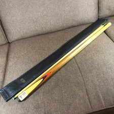 Vintage Cue Taurus 2000 Stratford-London England Pool/Billiard/Snooker 56”