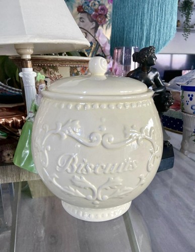 Gorgeous and rare vintage - gorgeous,
