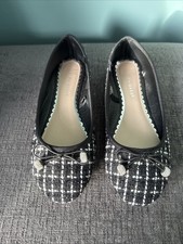 Ladies Size 3 Black & White