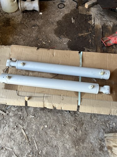 Hydraulic rams brand new - hydraulic,