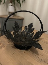 Vintage Leaves Basket Heavy