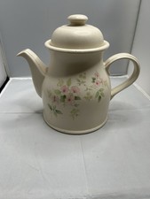 Vintage Tea Pot With Leaves /
