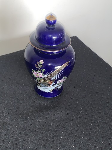Blue lidded vase jar - lidded,