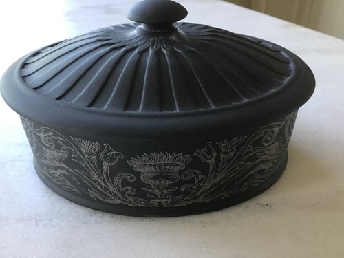 Wedgewood black oval - wedgewood,