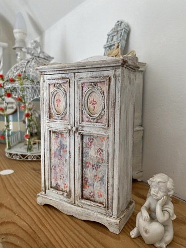 Rustic shabby chic dresser - shabby,