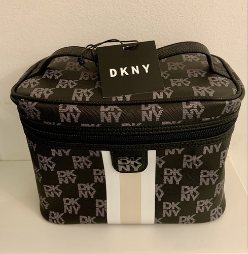Dkny train case - make, up