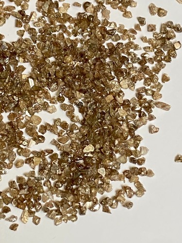 Rough natural diamond lot - rough,