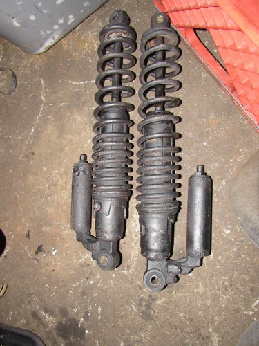 1983 suzuki dr500 - rear, shocks