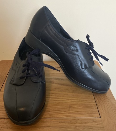 4es equity womens shoe size - by,