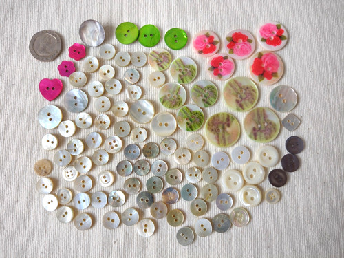 Mother pearl buttons bundle - pearl,