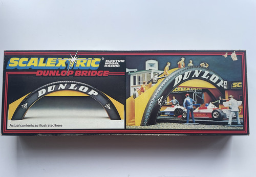 Scalextric c700 dunlop bridge - scalextric,