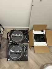 Pair of Technics Quartz
