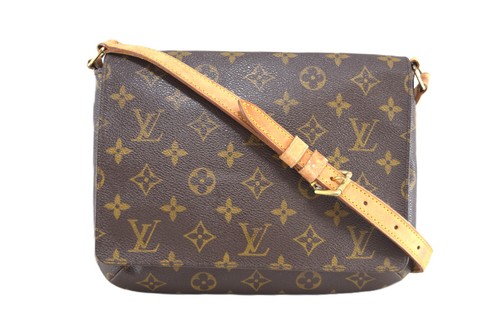 Auth louis vuitton musette - louis,