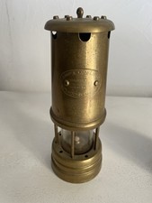 Hockley Lamp Limelight Co