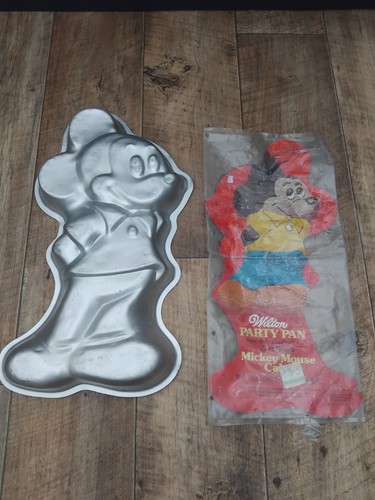 Disney mickey mouse - disney, wilton