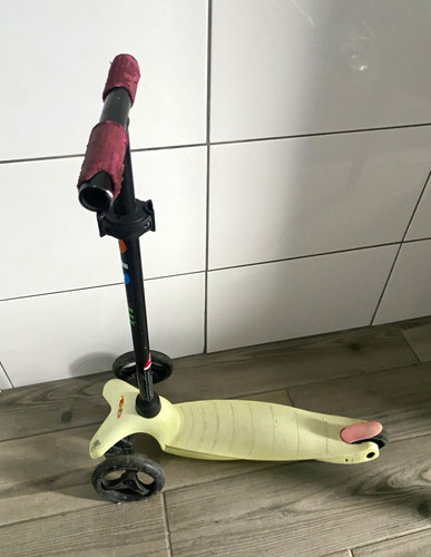 Kids wheel push scooter - 3-wheel,