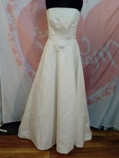 Wedding dress size 12 ivory