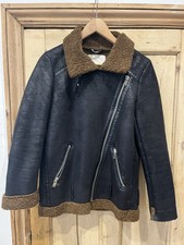 Woman’s Zara Black Jacket