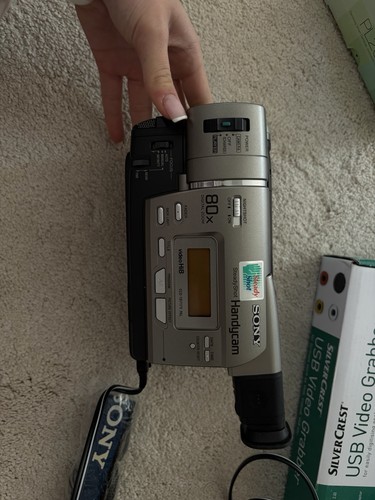 Sony handycam ccd tr717e - handycam, ccd-tr717e