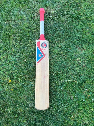 Hunts county envy - cricket, bat
