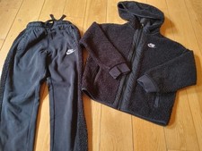 Nike Kids Black Tracksuit Set Size Small Fits Age 6-8 or 128-137cm