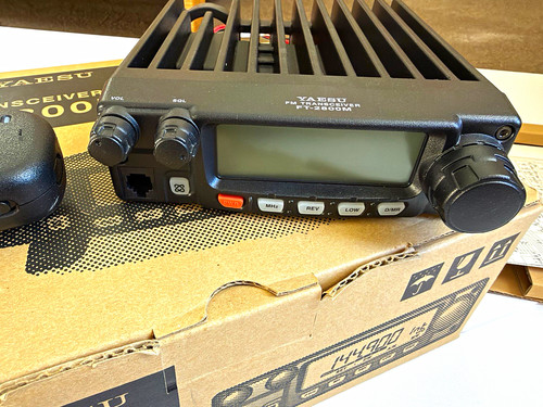 Yaesu 2800m vhf ham - fm,
