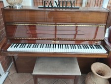 K10 knight piano 1981