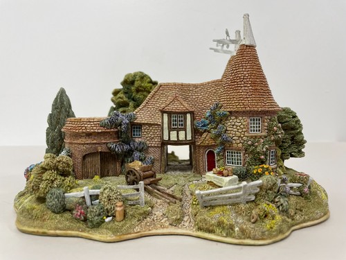 Lilliput lane harvest home - lilliput,