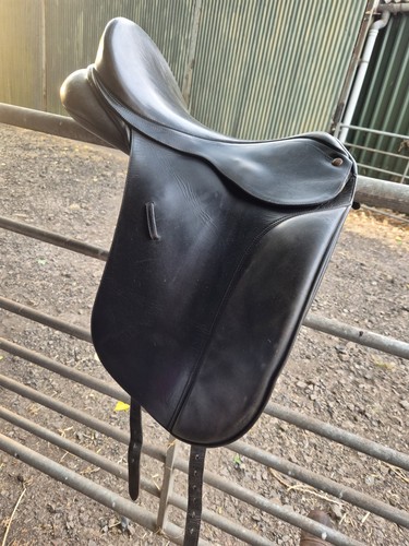 Bates caprilli dressage saddle - bates,