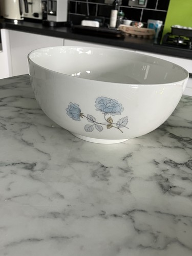 Wedgwood ice rose round - wedgwood, 8"
